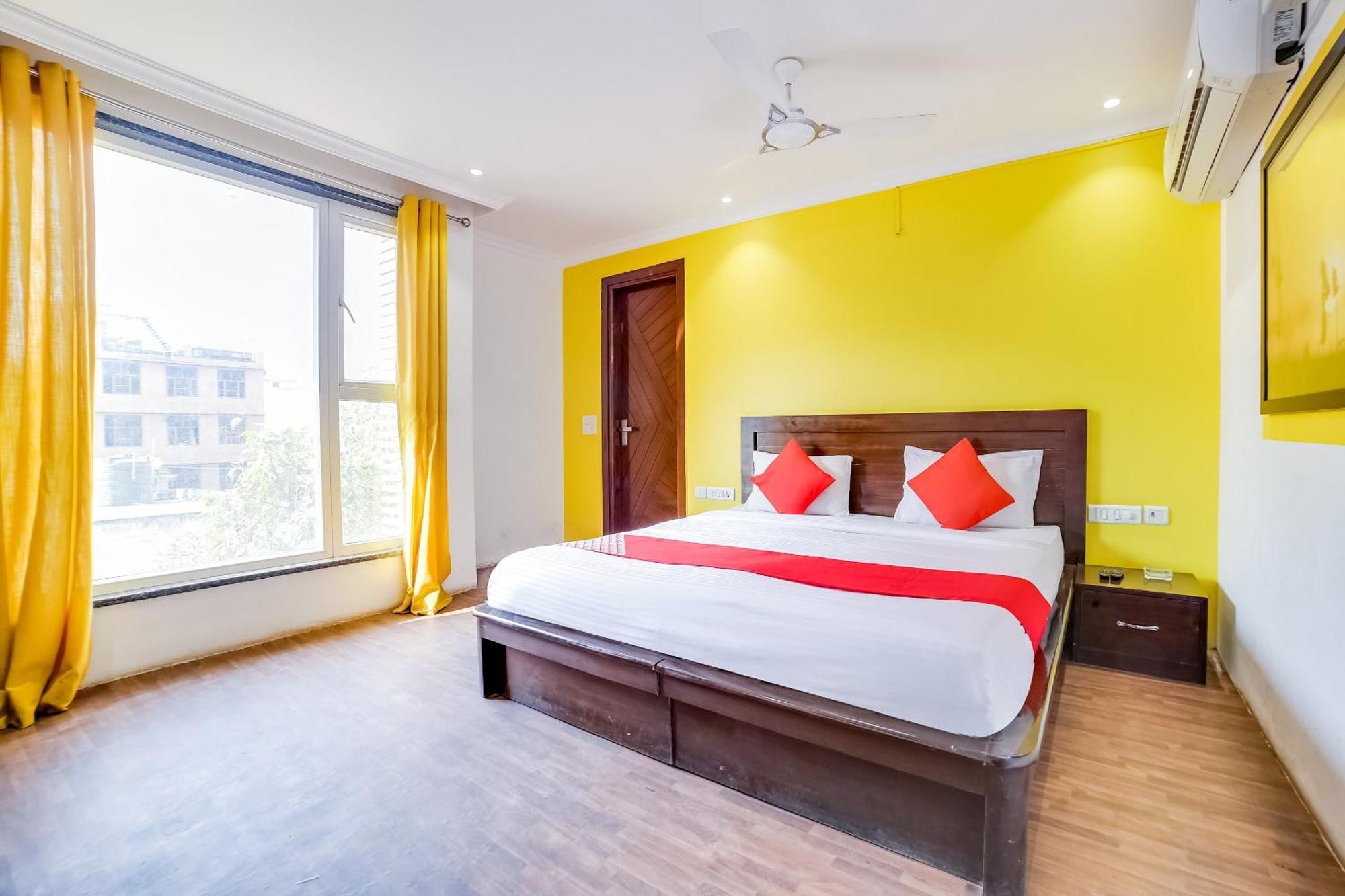 Hotel O Carol Garden Delhi  Exterior photo